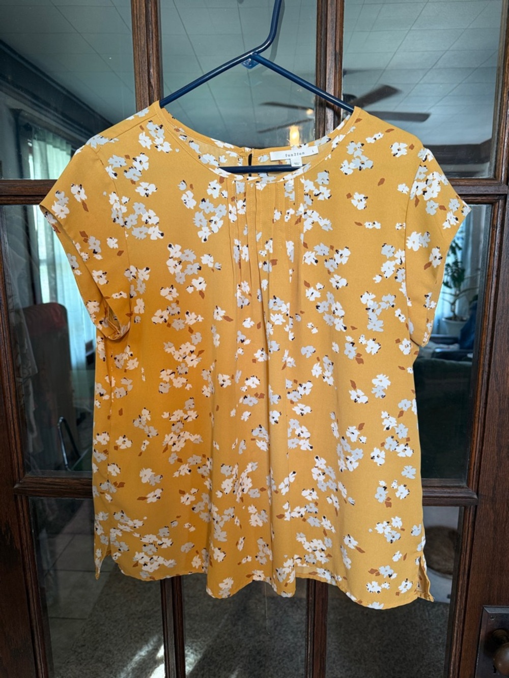 Fun2Fun Mustard Yellow Floral Pintuck Pleated Short Sleeve Blouse Large